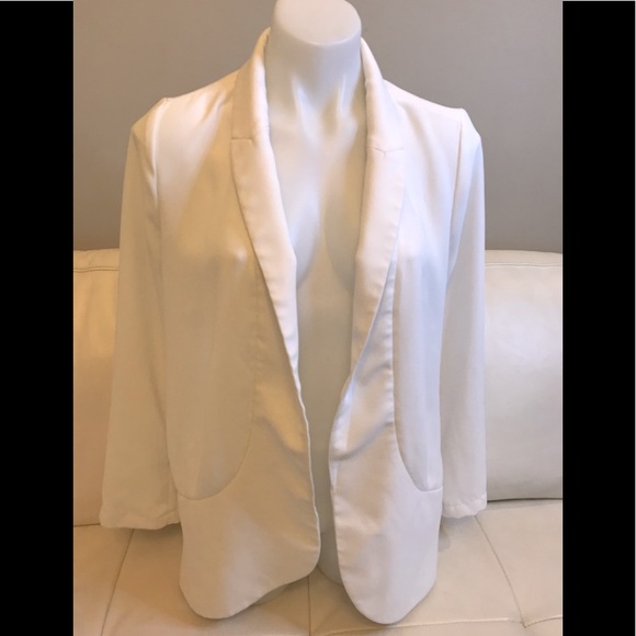 RW&CO White Chevalier Open Faced Blazer size Medium - Picture 2 of 8